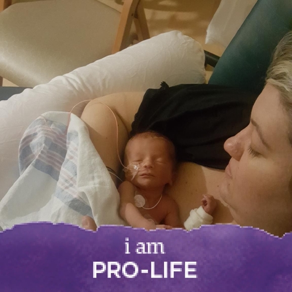 Meet your Posher, Danielle - Picture 1 of 1